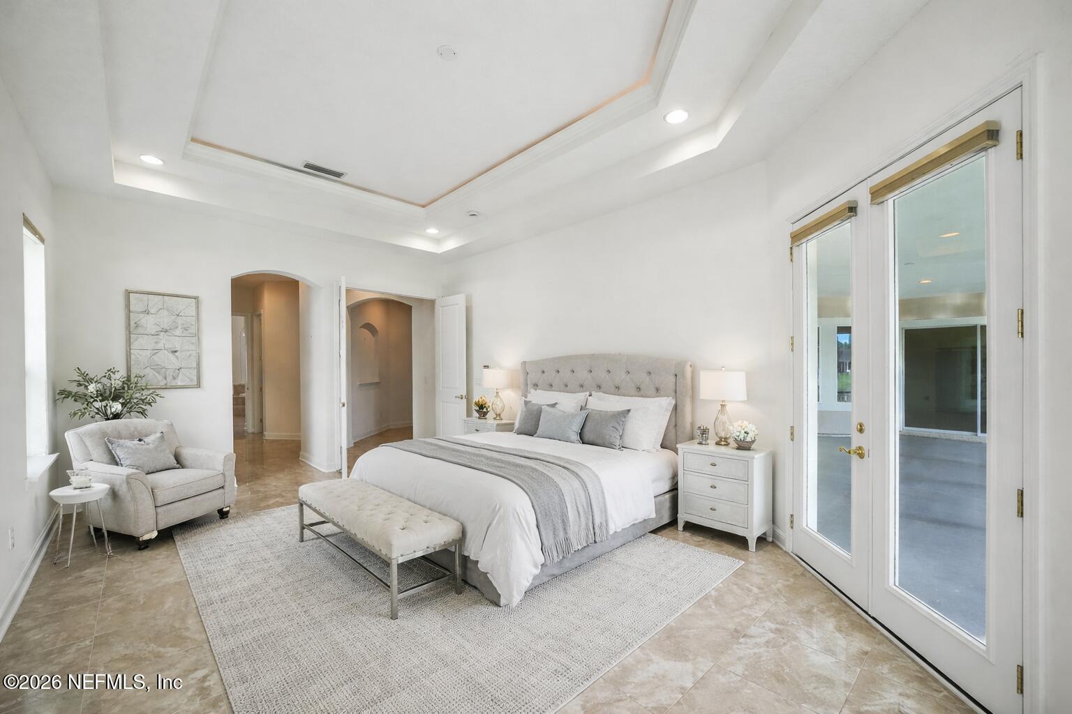 743 E DORCHESTER Drive, St. Johns