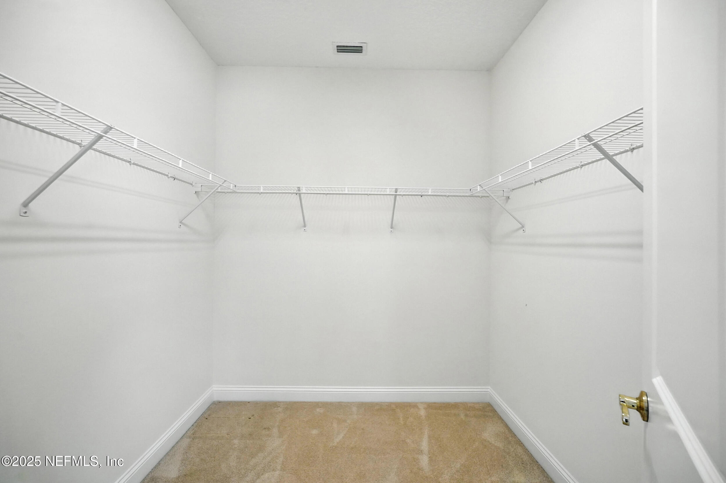 743 E DORCHESTER Drive, St. Johns