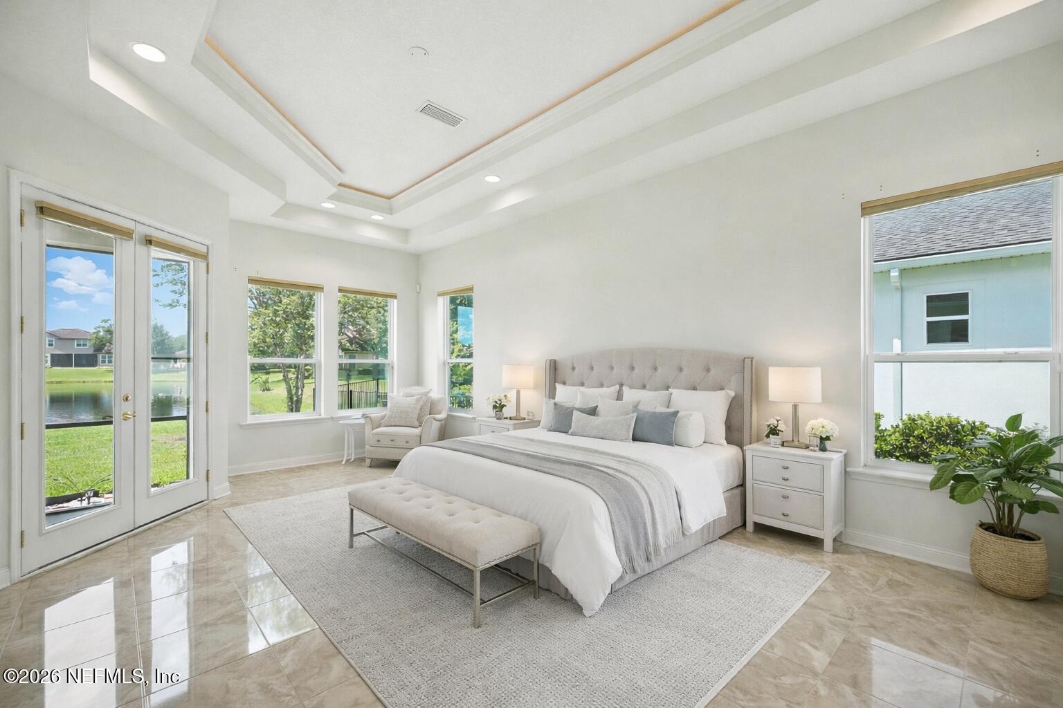 743 E DORCHESTER Drive, St. Johns