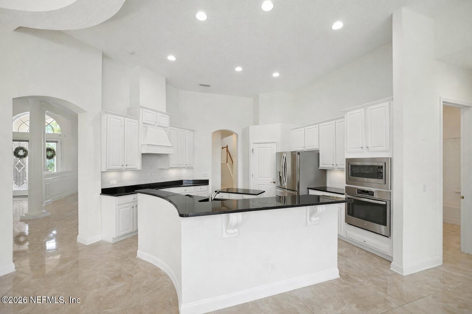 743 E DORCHESTER Drive, St. Johns