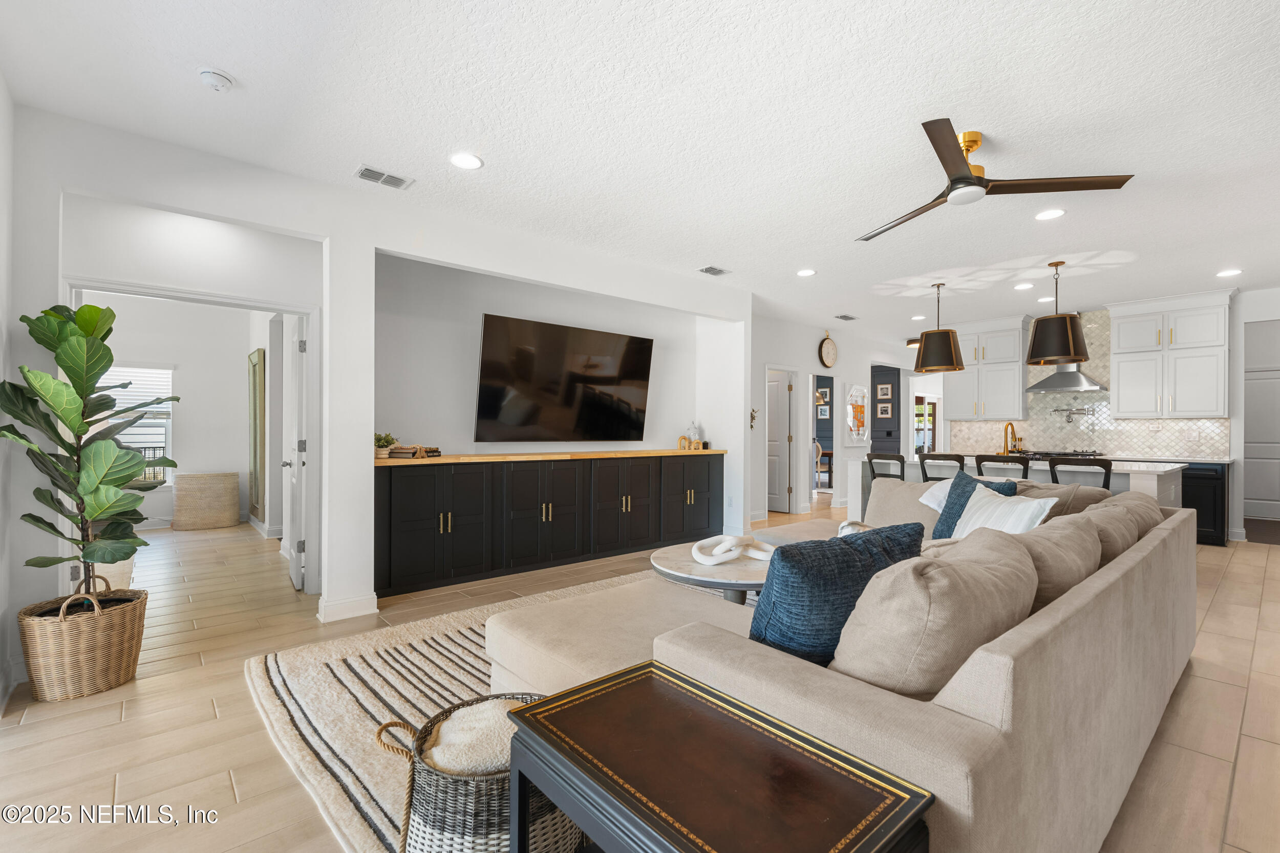 230 MARQUESA Circle, St. Johns