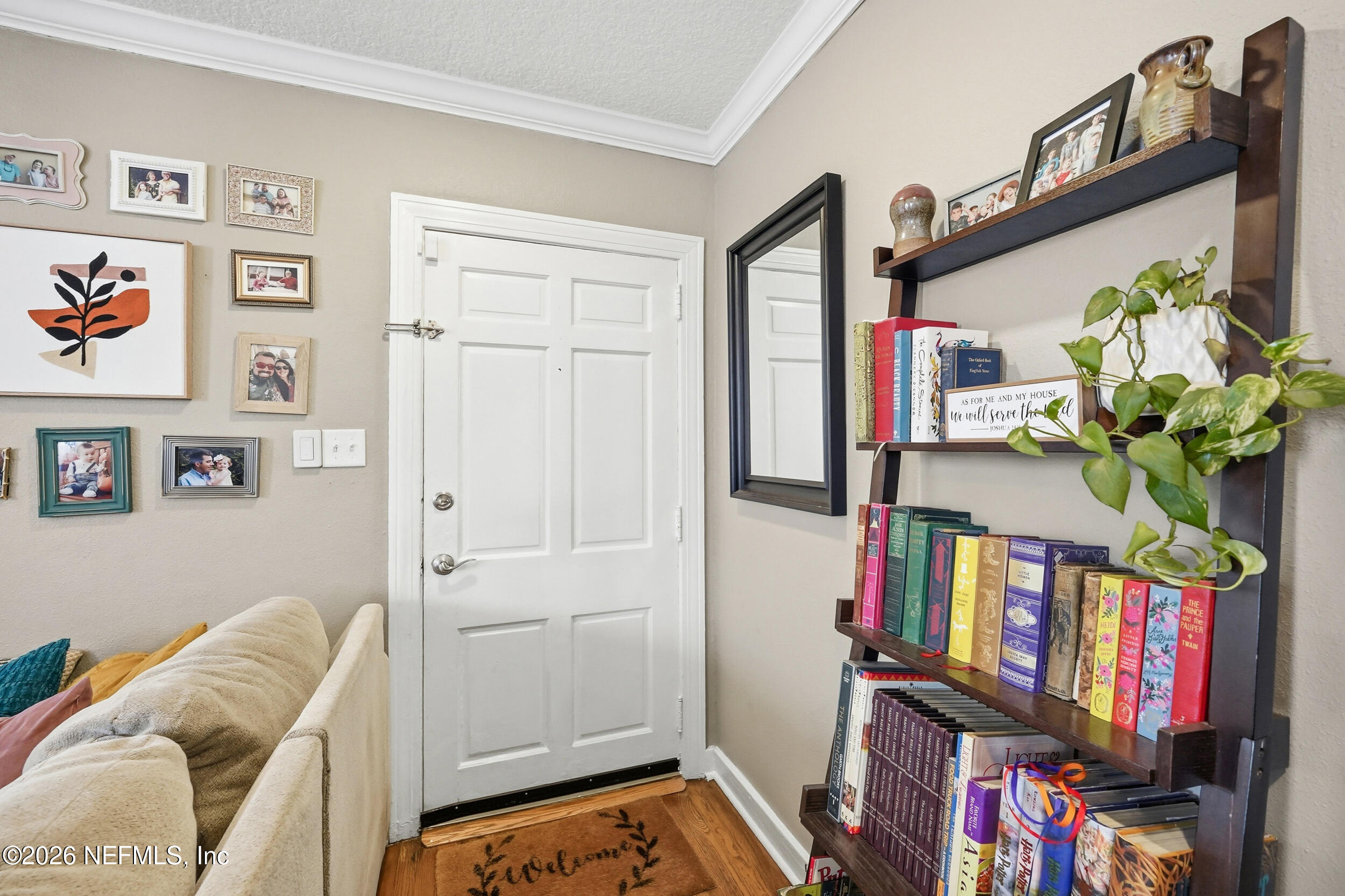 1242 PEACHTREE Street