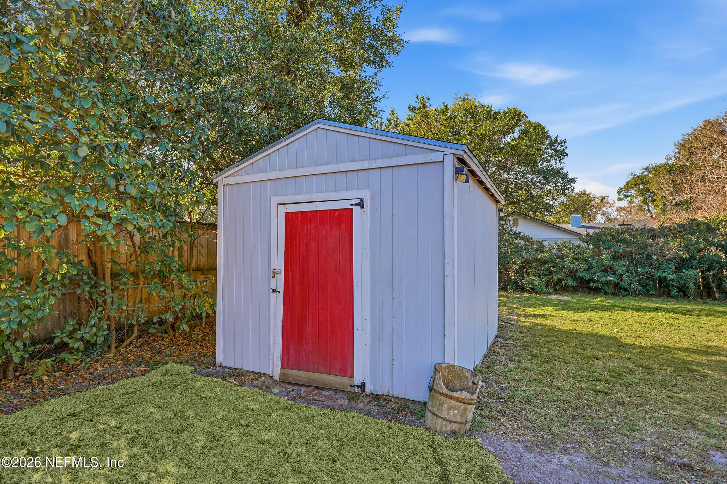 1242 PEACHTREE Street