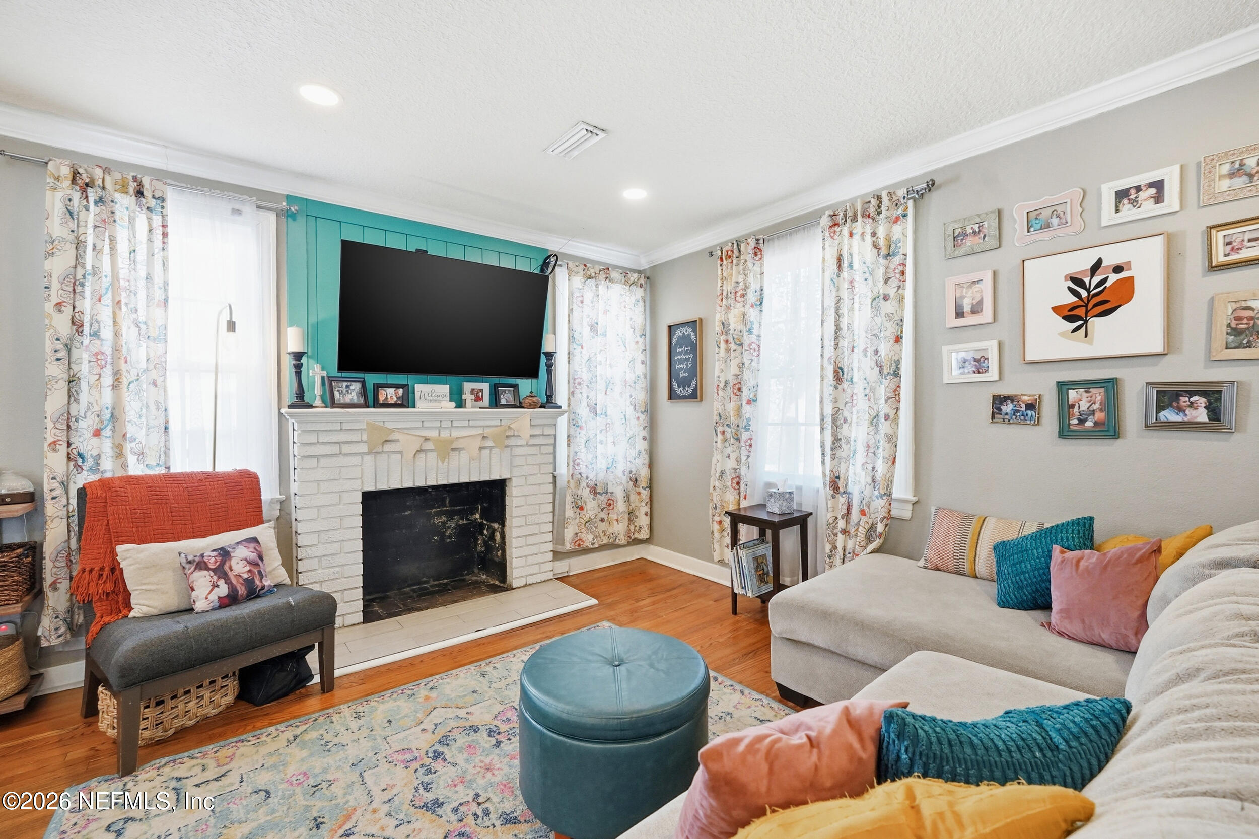 1242 PEACHTREE Street