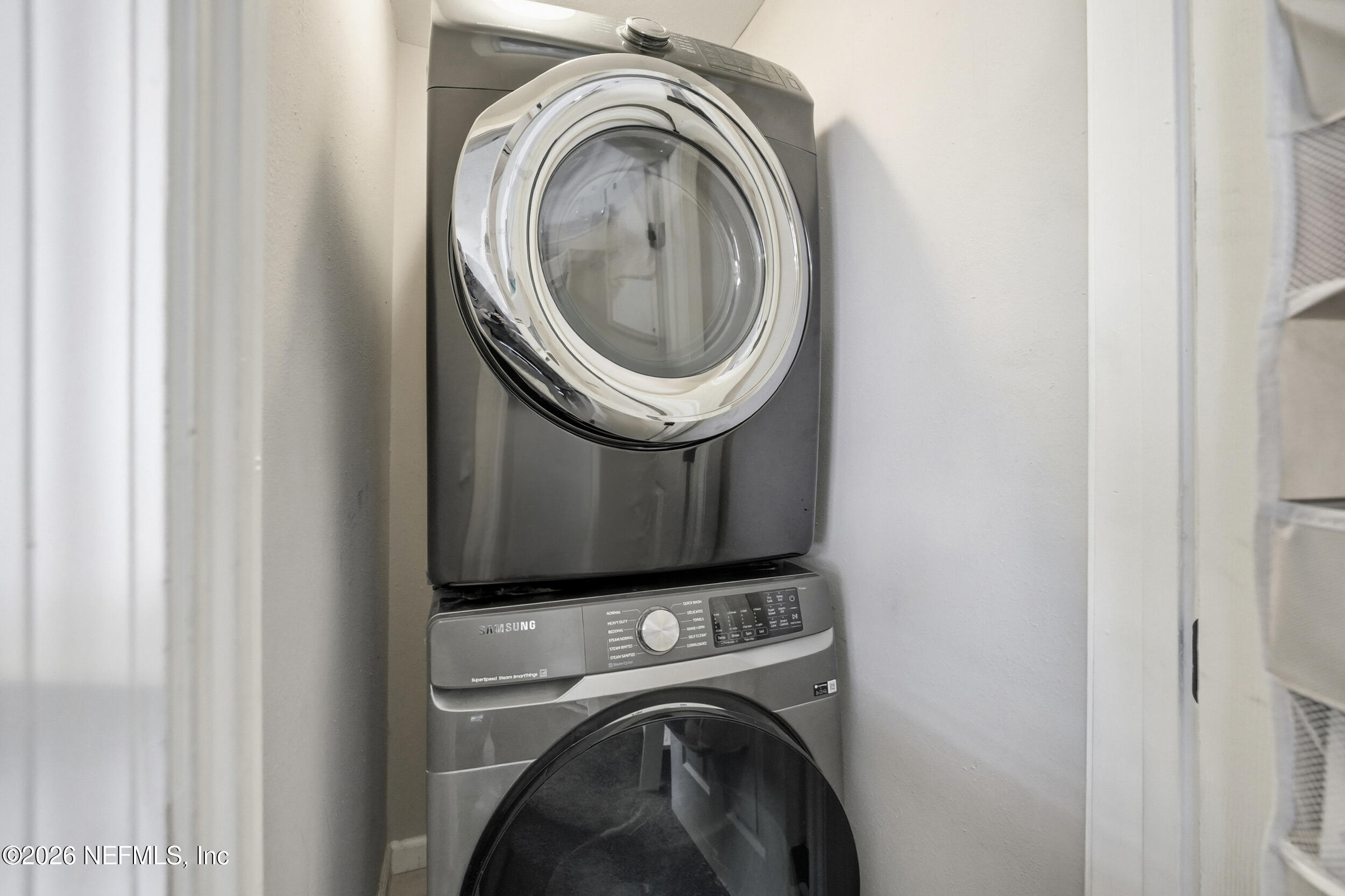 1242 PEACHTREE Street