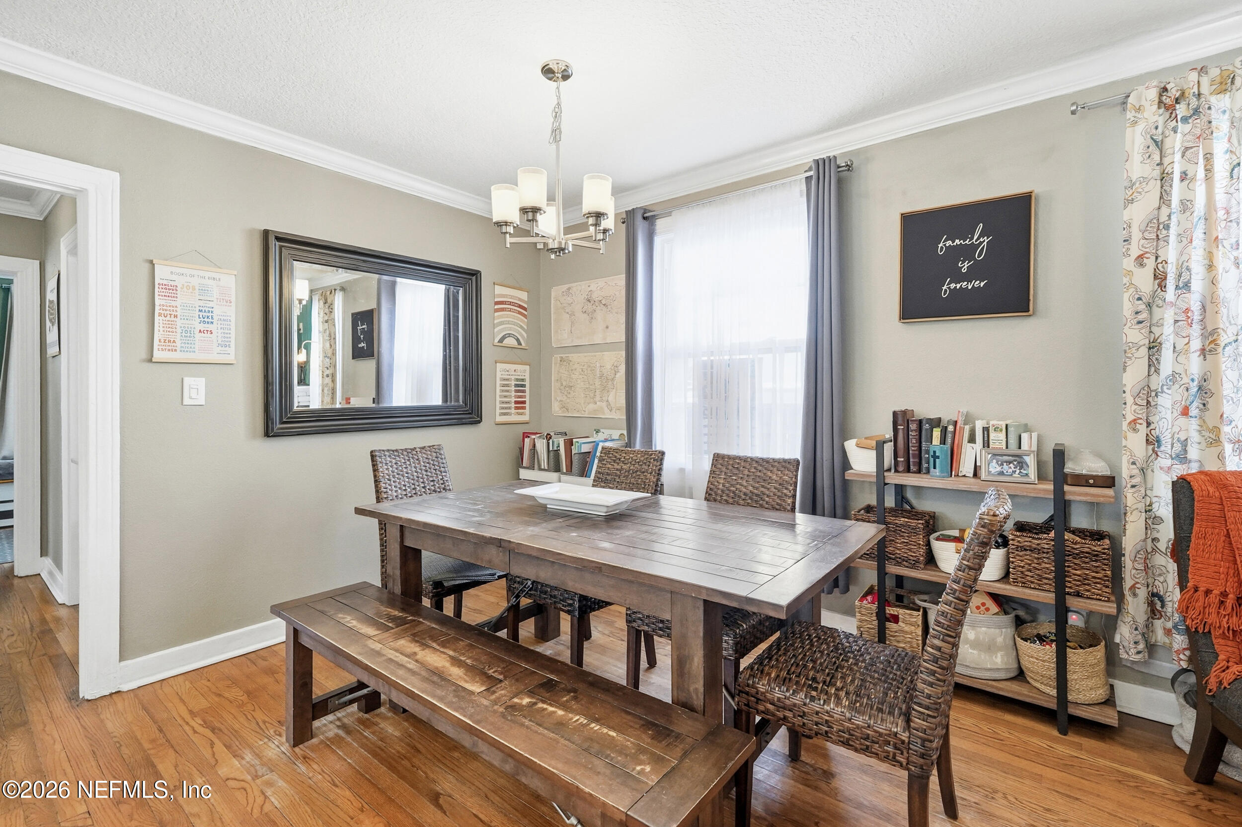 1242 PEACHTREE Street