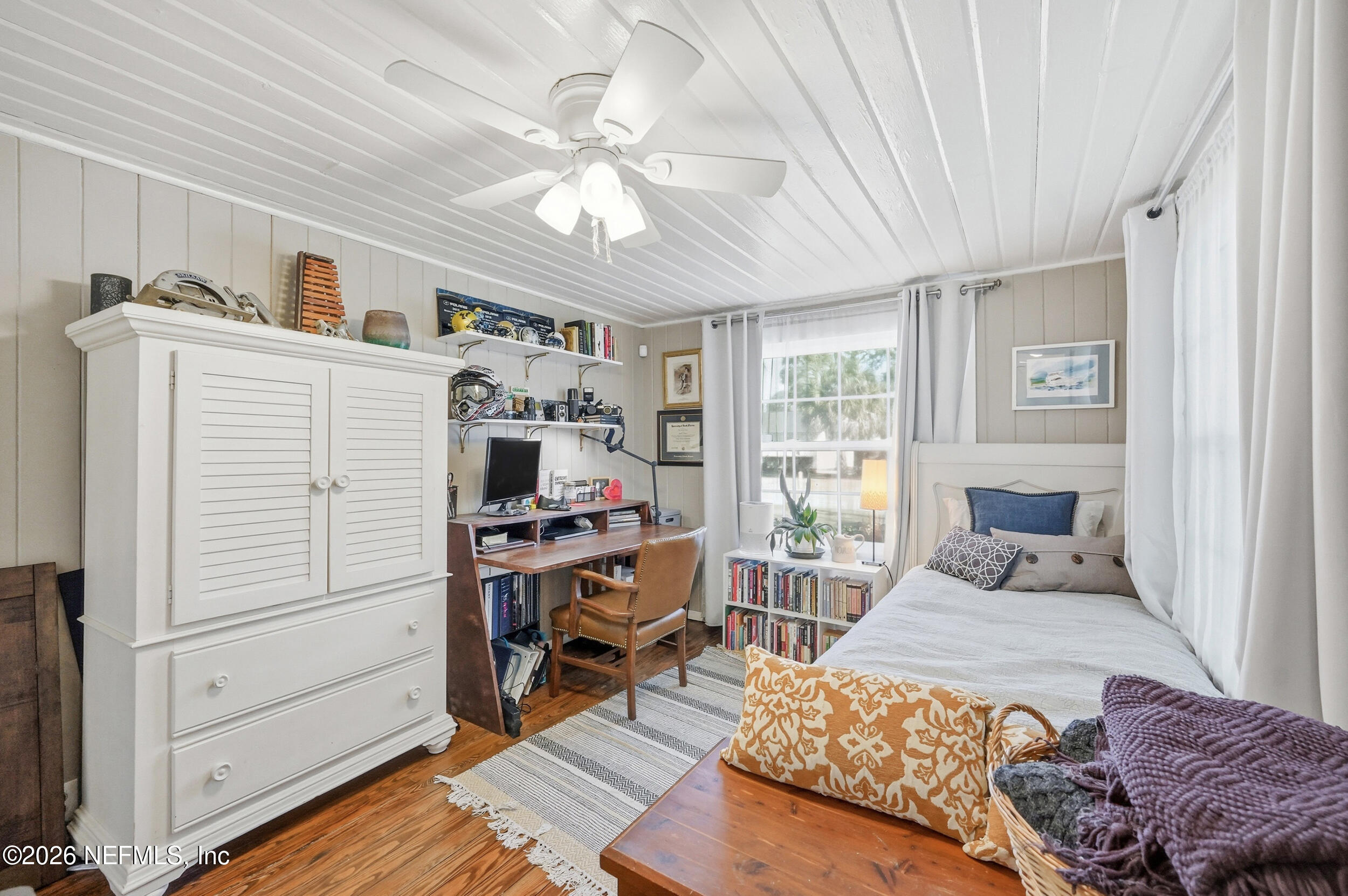 1242 PEACHTREE Street