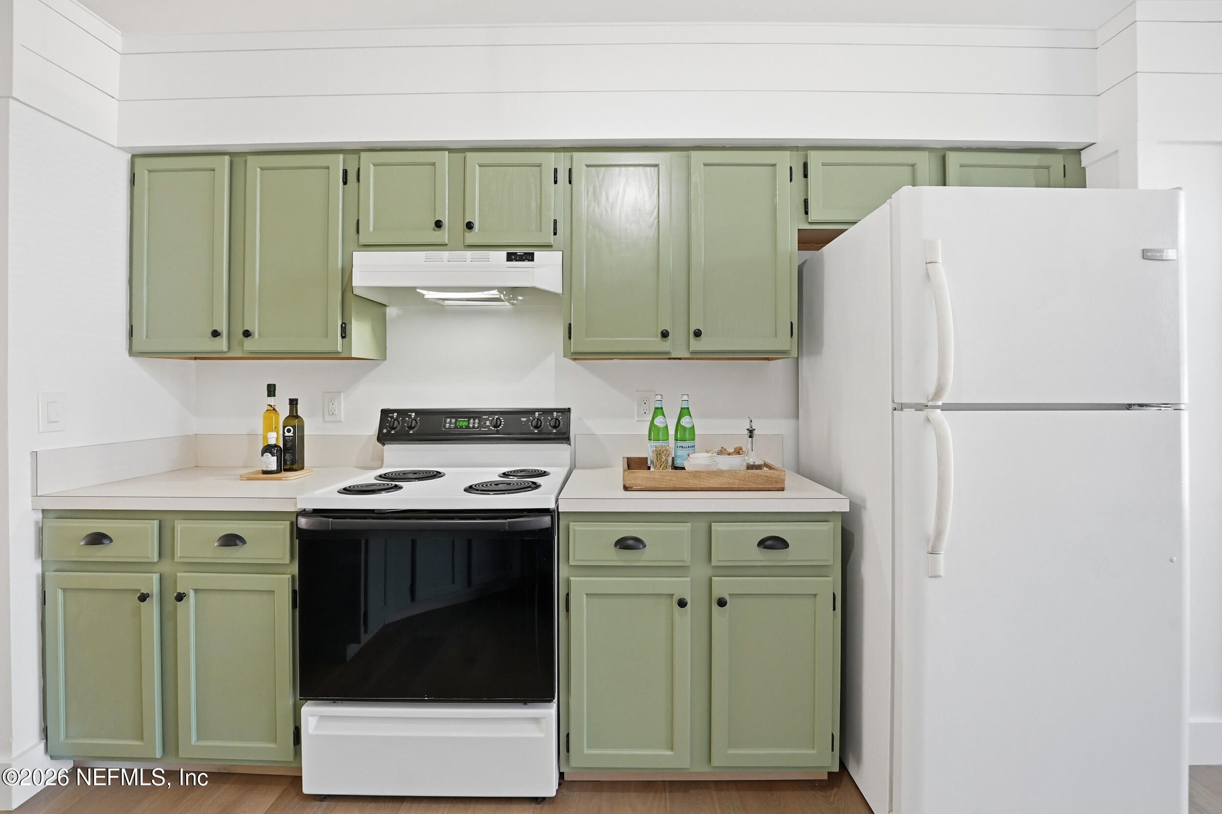 13258 COMPANION Circle S