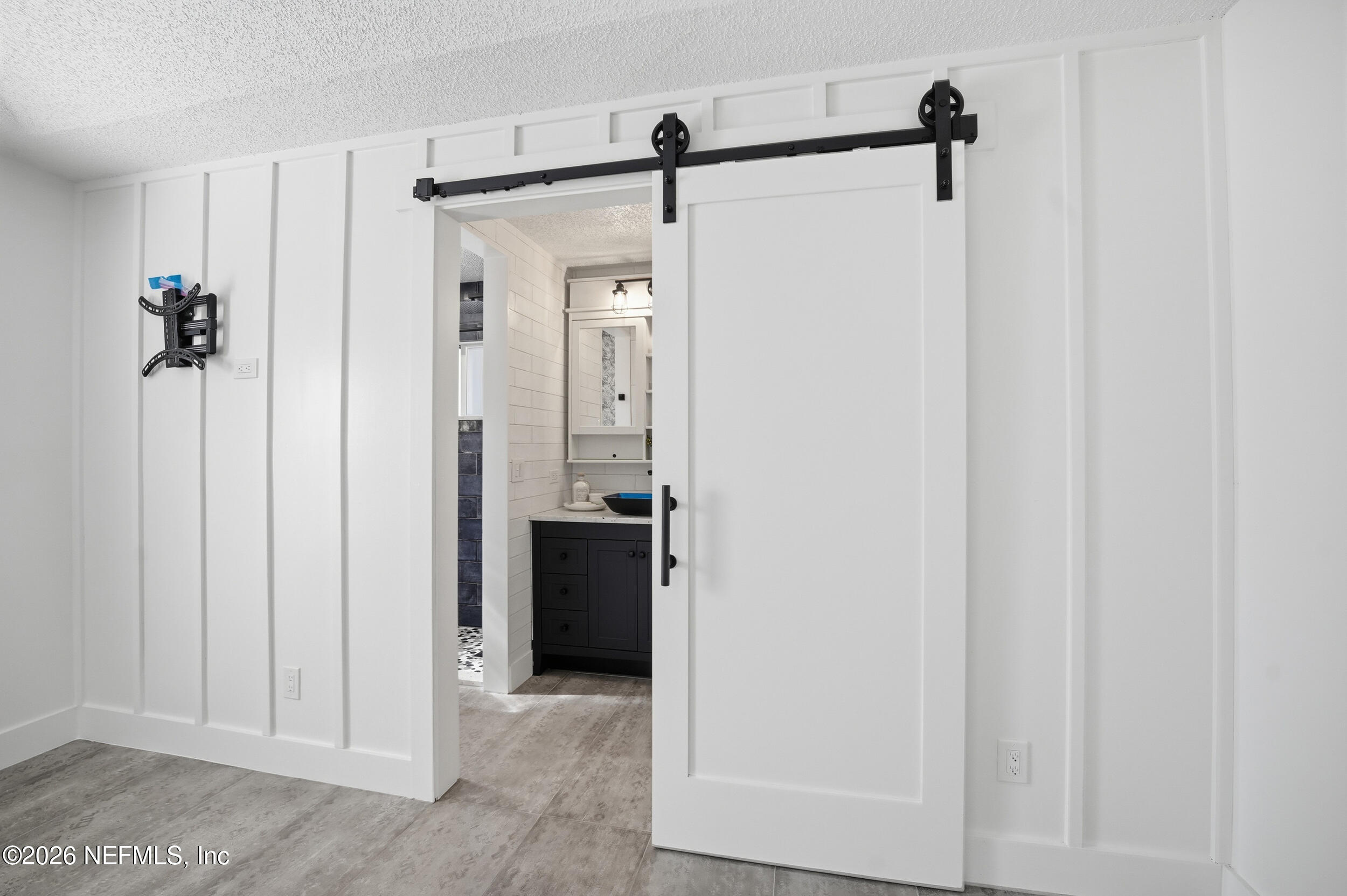 13258 COMPANION Circle S