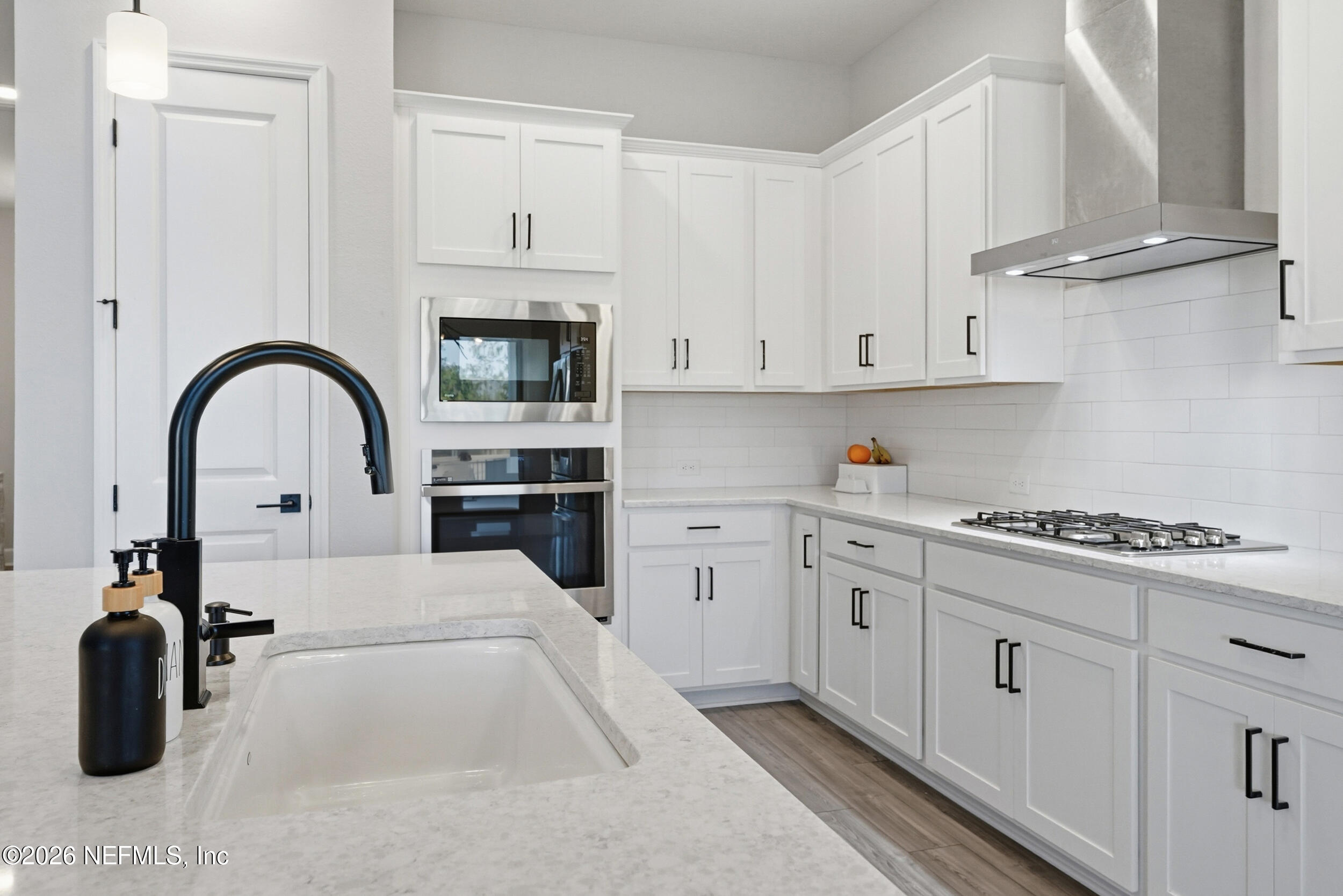 255 SETTLERS LANDING Drive