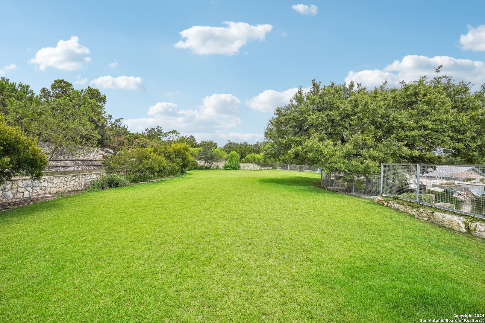 87 Mariposa Parkway