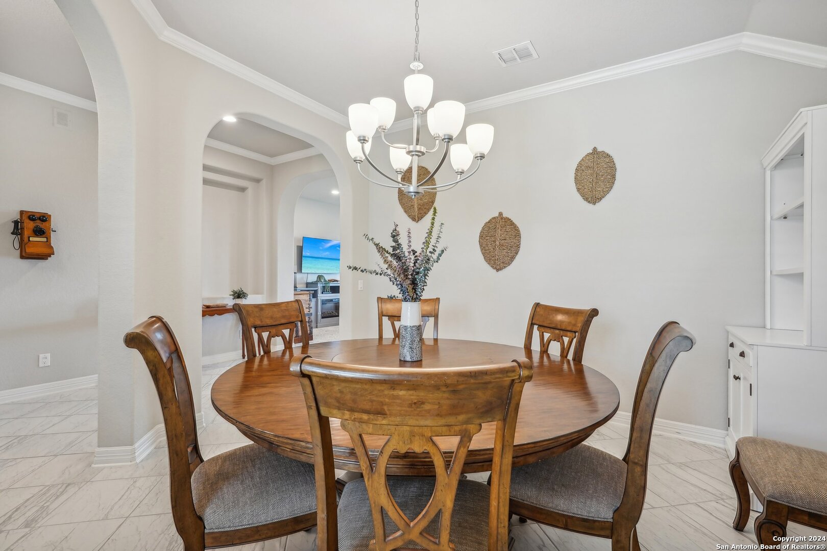 87 Mariposa Parkway