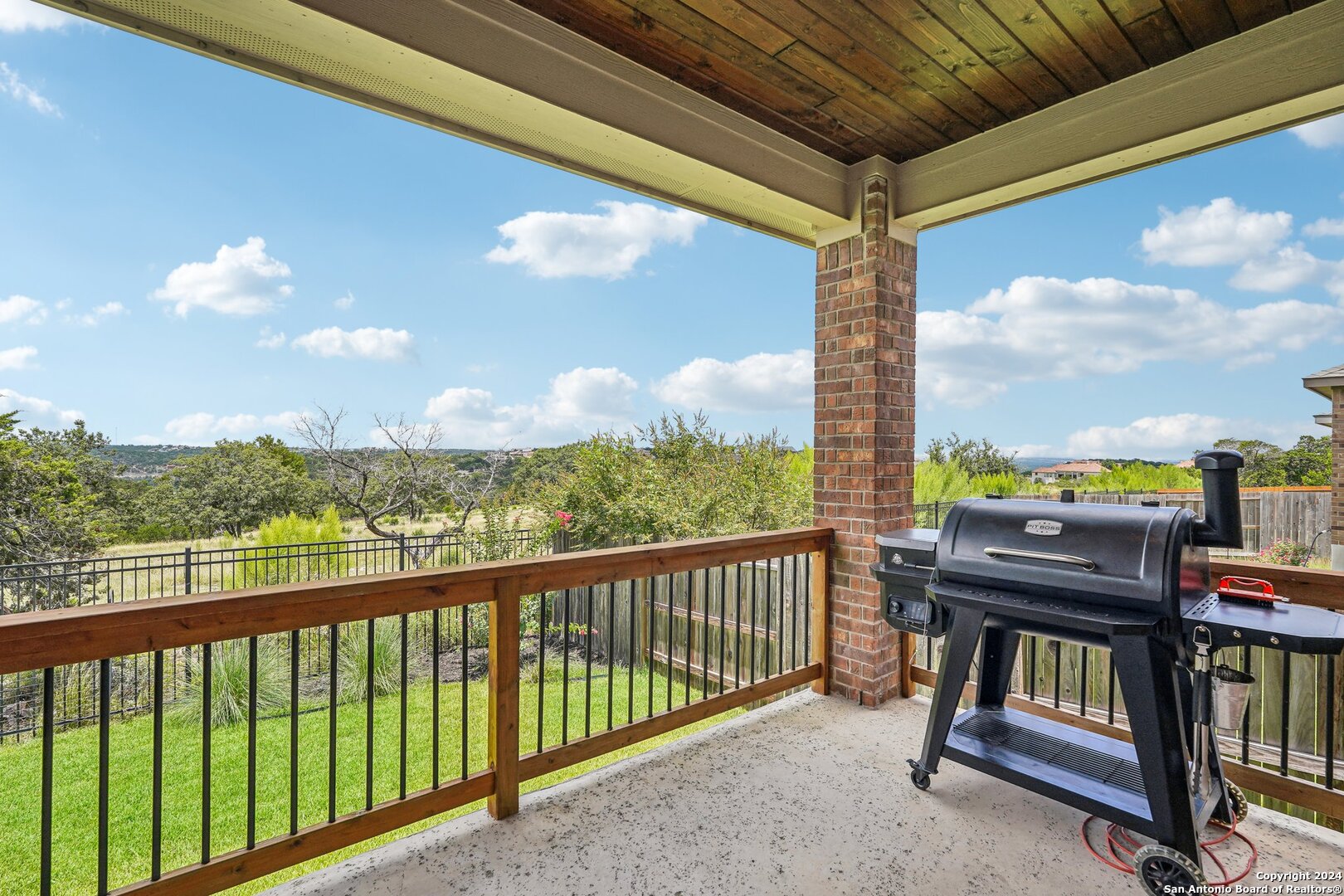 87 Mariposa Parkway