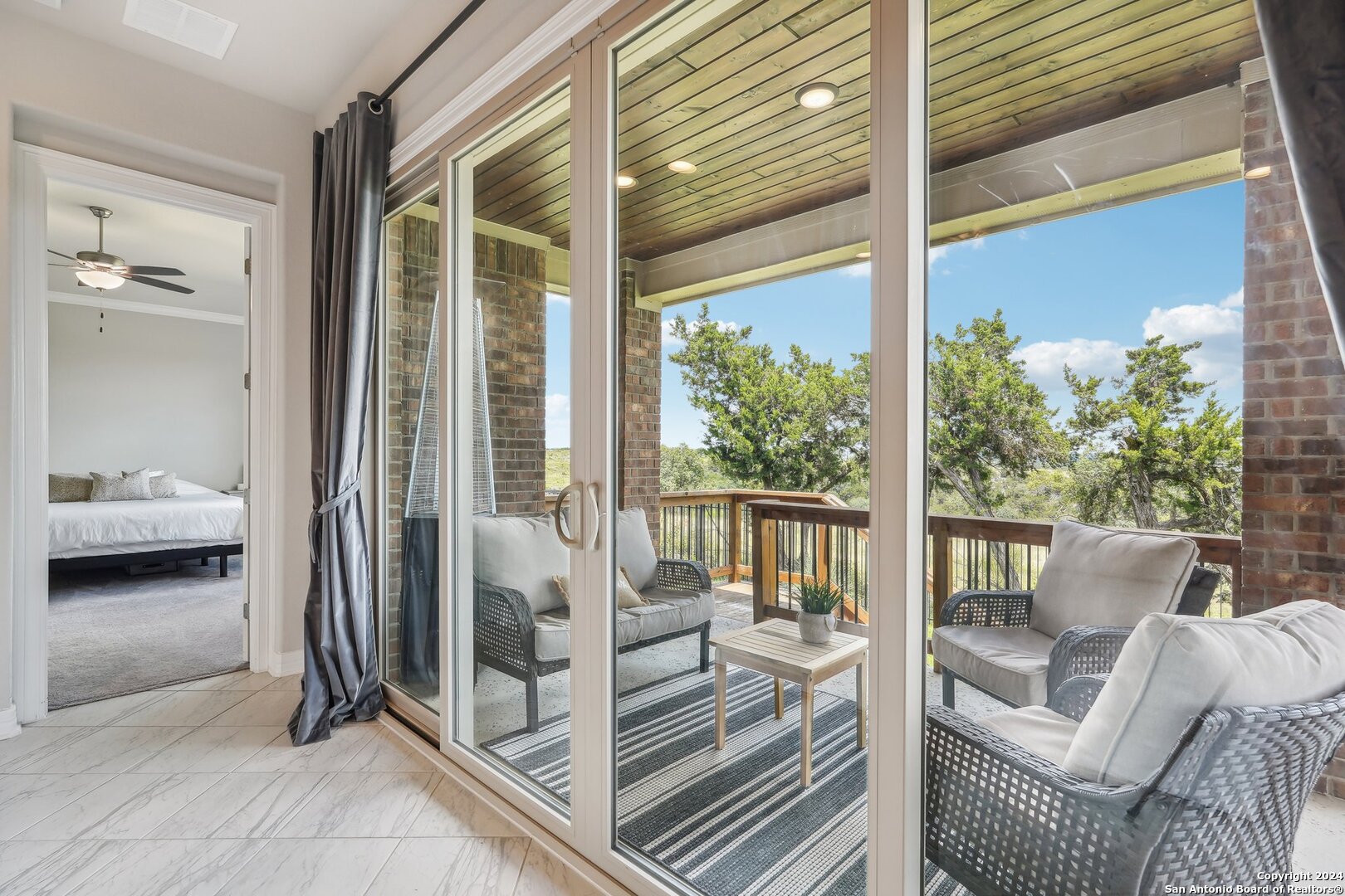 87 Mariposa Parkway