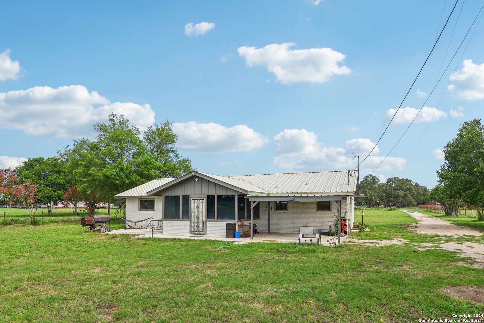 1035 Pine Meadow