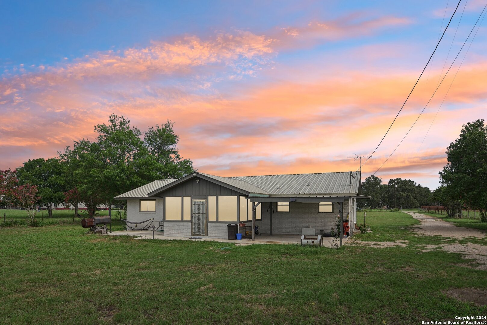 1035 Pine Meadow