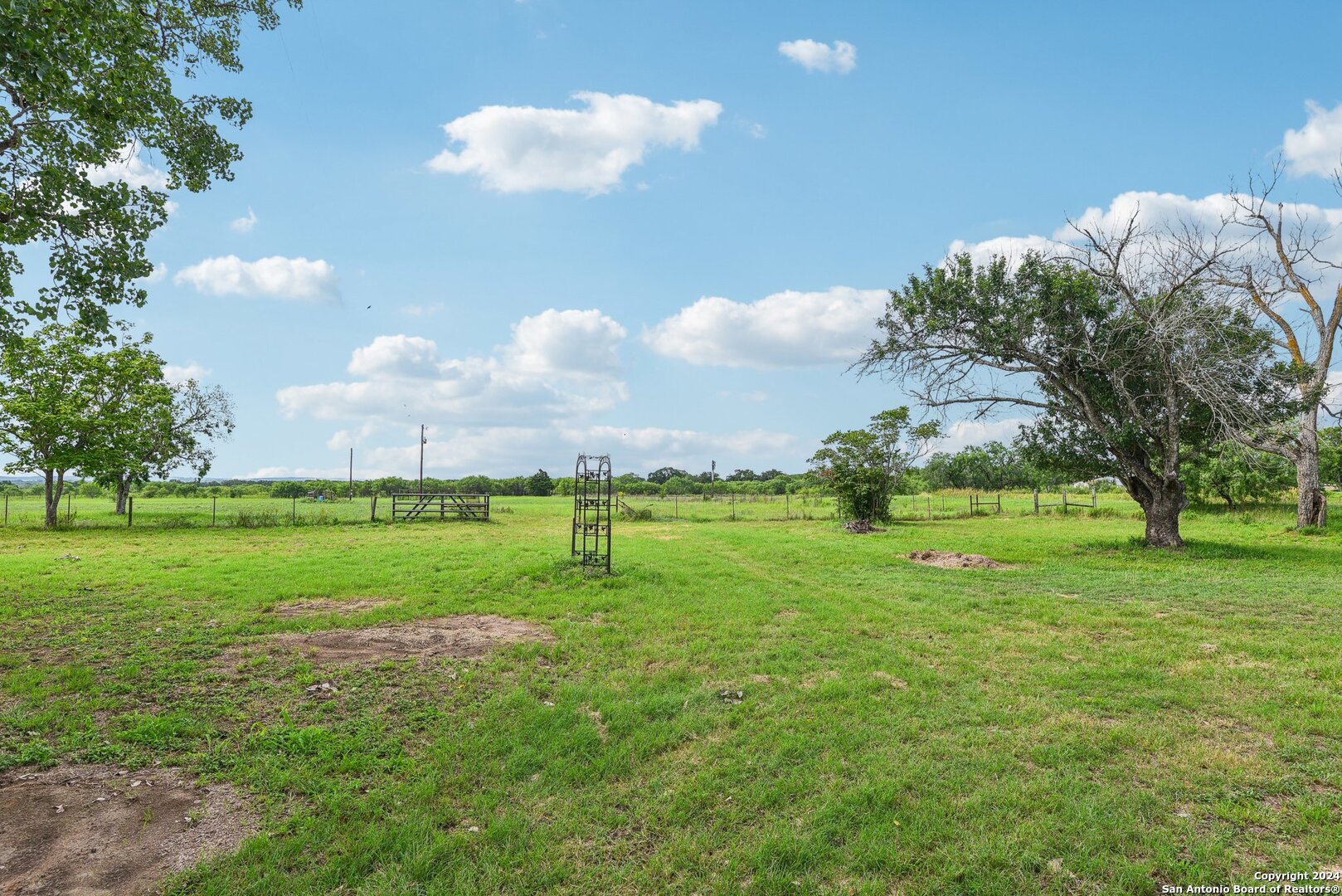 1035 Pine Meadow