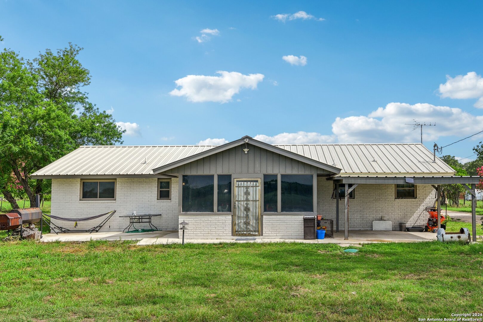 1035 Pine Meadow