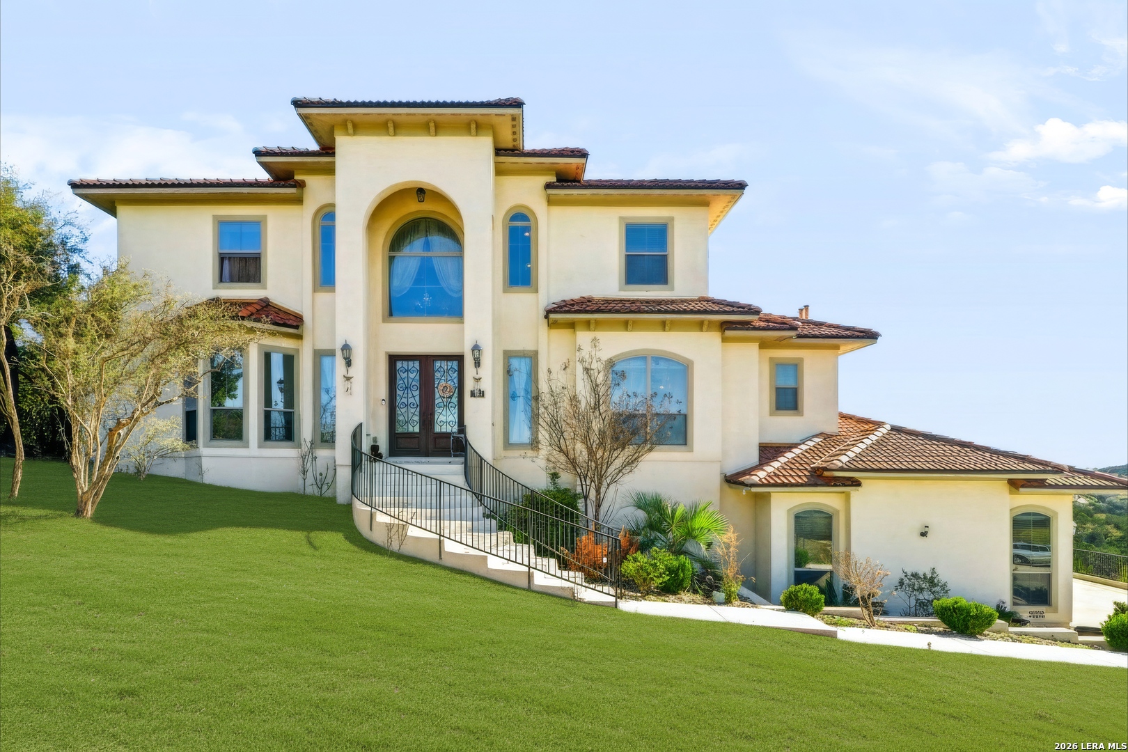 8811 Monarchy Row