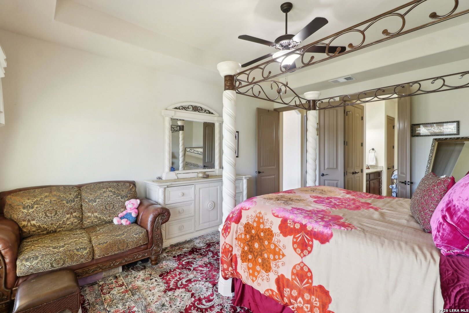 8811 Monarchy Row