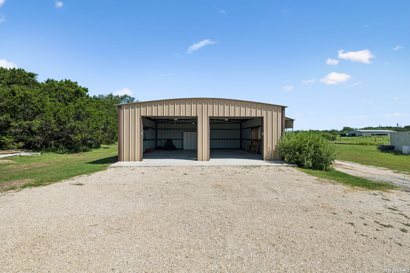 1355 BROAD OAK DR