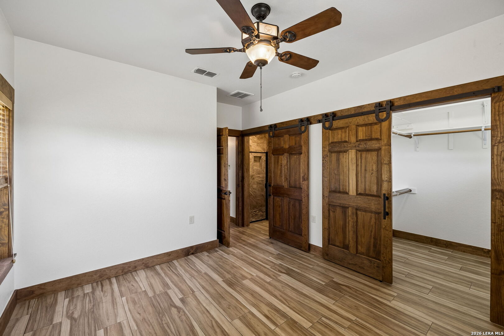 1355 BROAD OAK DR
