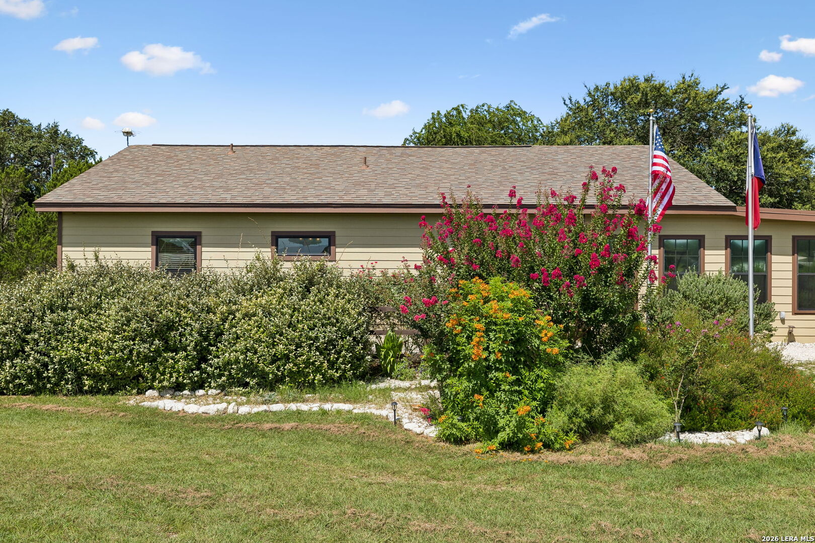 1355 BROAD OAK DR