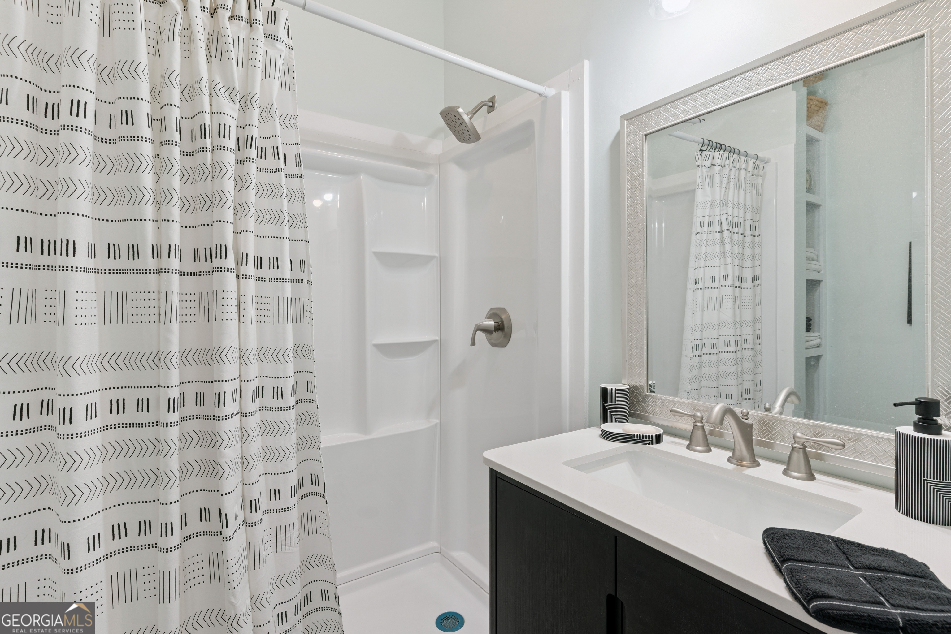 1076 Blue N Hall Road SE