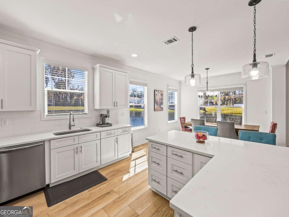 1038 Captain's Cove Way, St. Simons