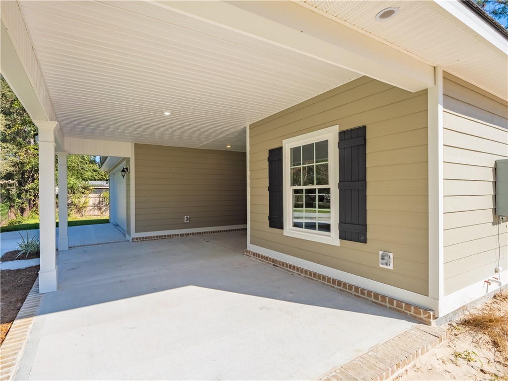 1002 Oglethorpe Lane