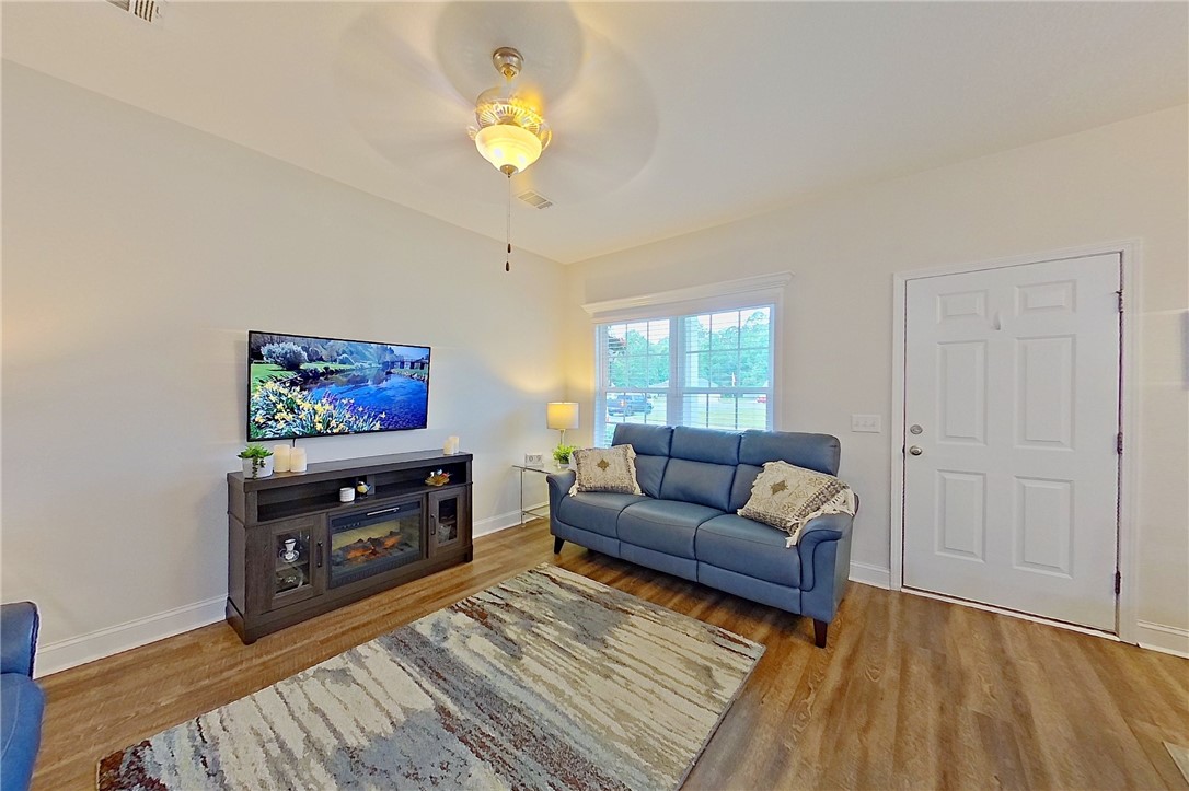 288 Bridgewater Lane