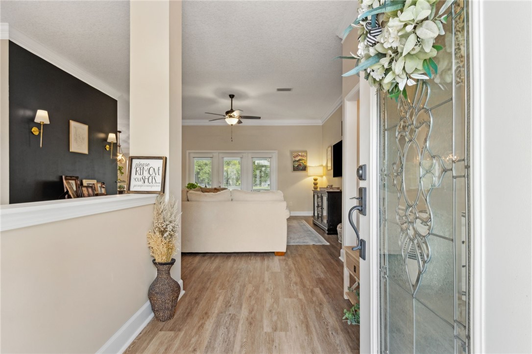 106 Oak Grove Circle