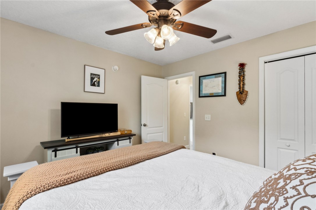 106 Oak Grove Circle