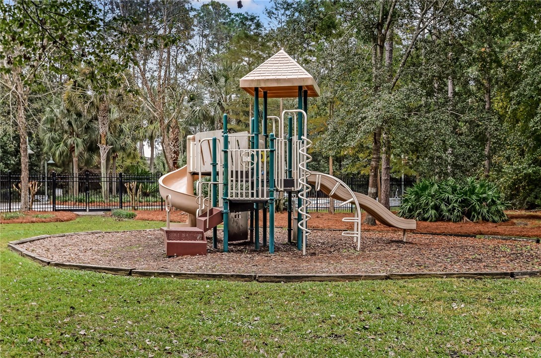 106 Oak Grove Circle