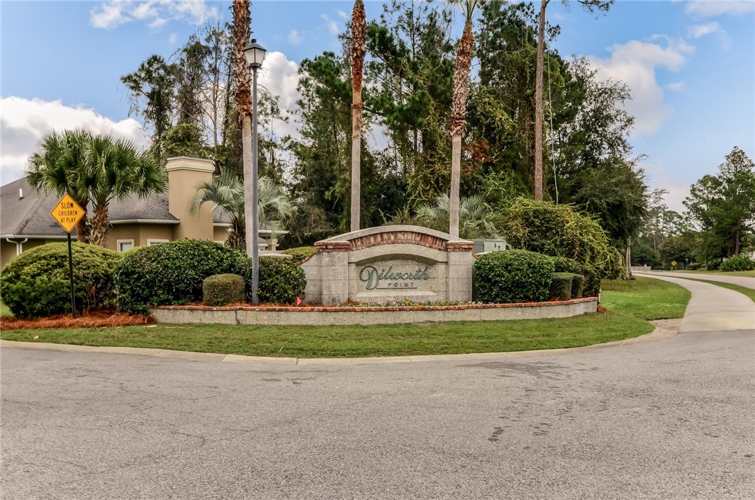 106 Oak Grove Circle