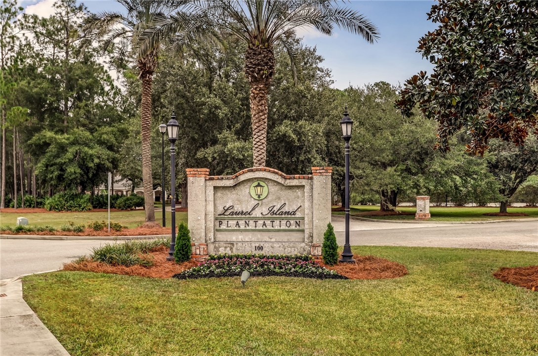 106 Oak Grove Circle