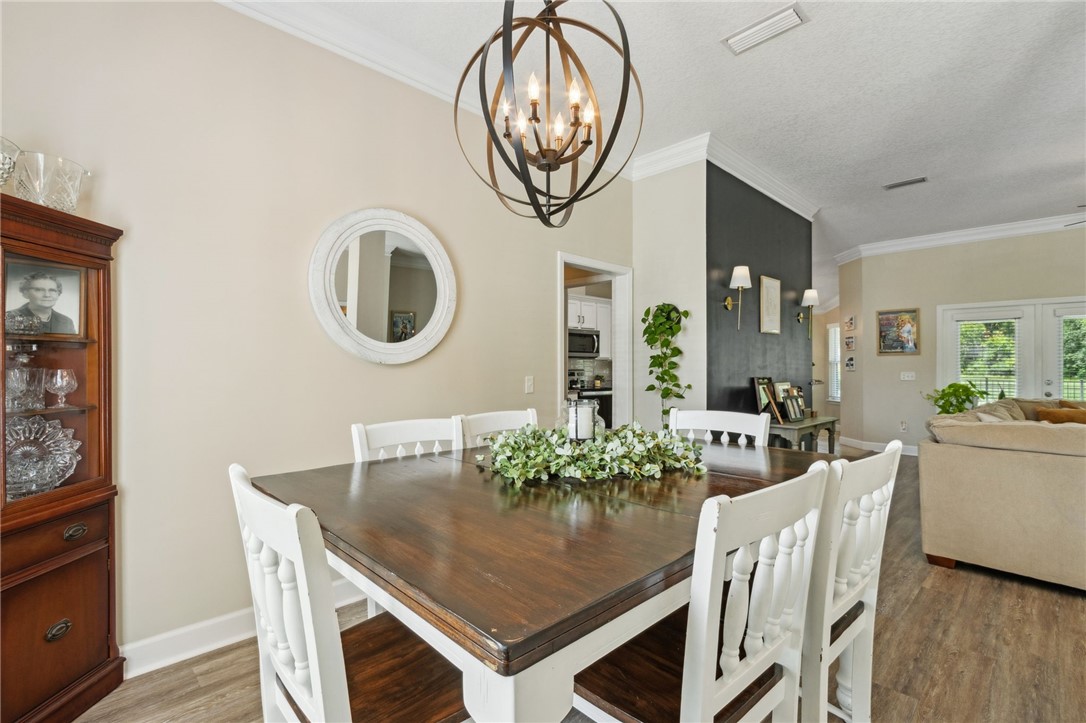 106 Oak Grove Circle