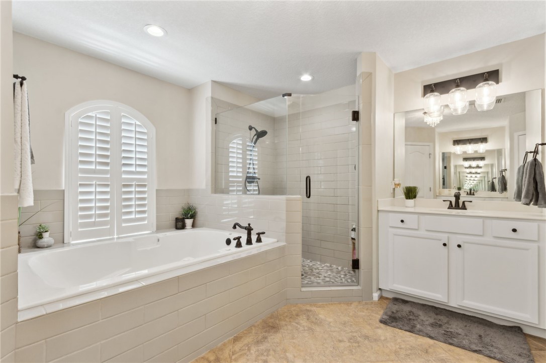 106 Oak Grove Circle