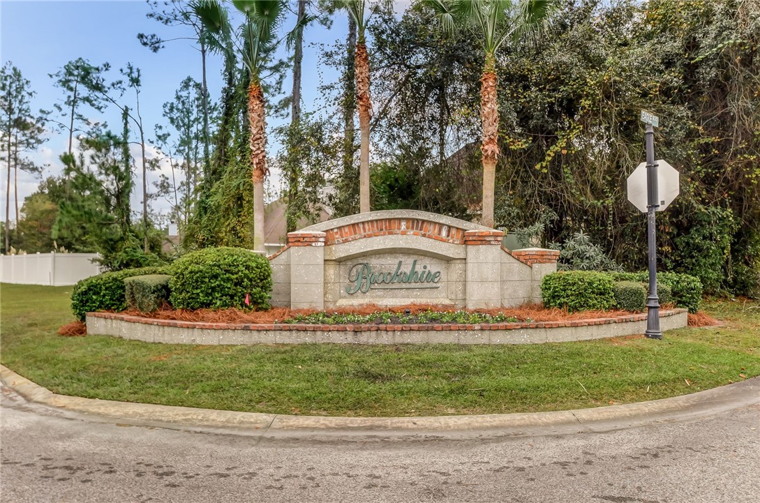 106 Oak Grove Circle