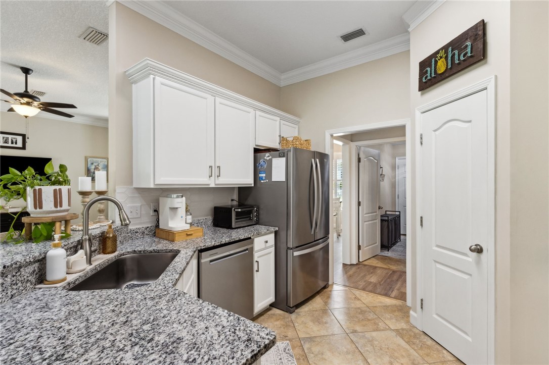 106 Oak Grove Circle