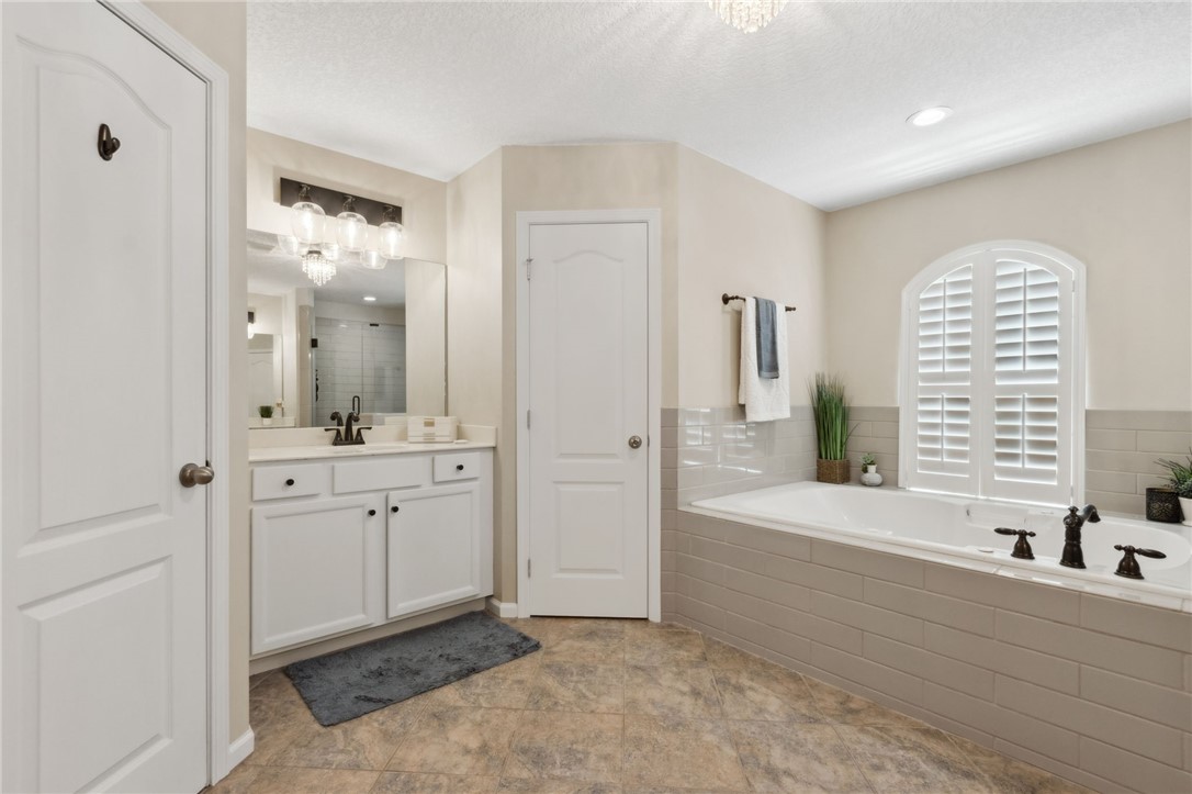 106 Oak Grove Circle