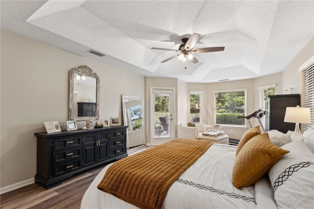106 Oak Grove Circle