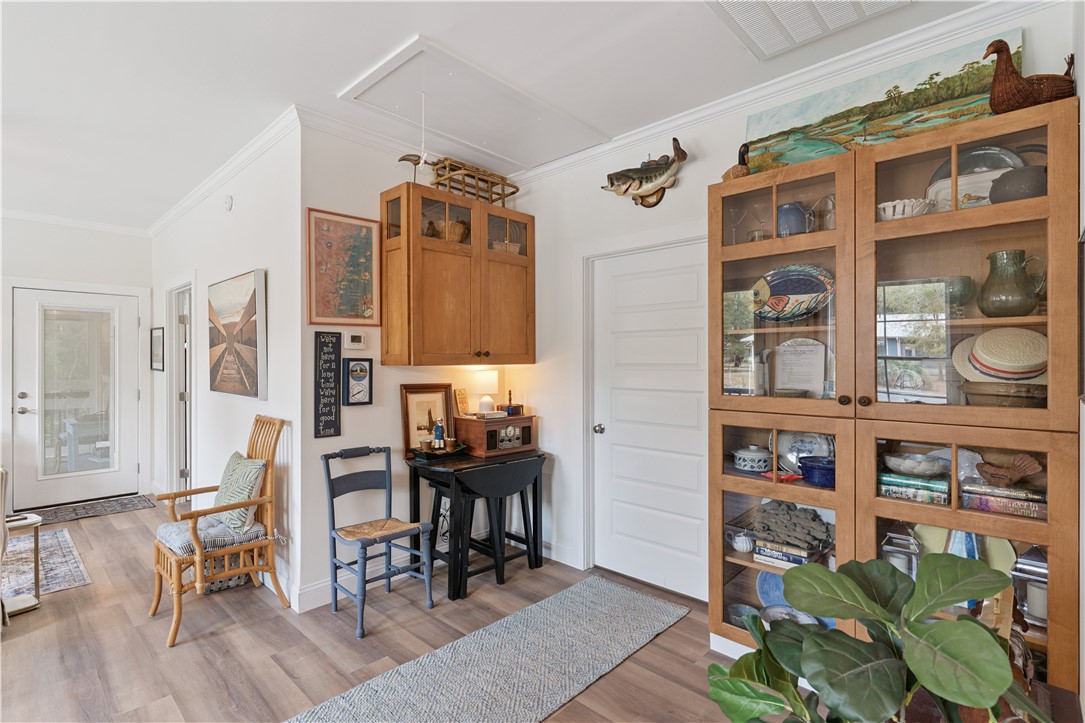 1076 Blue N Hall Road SE