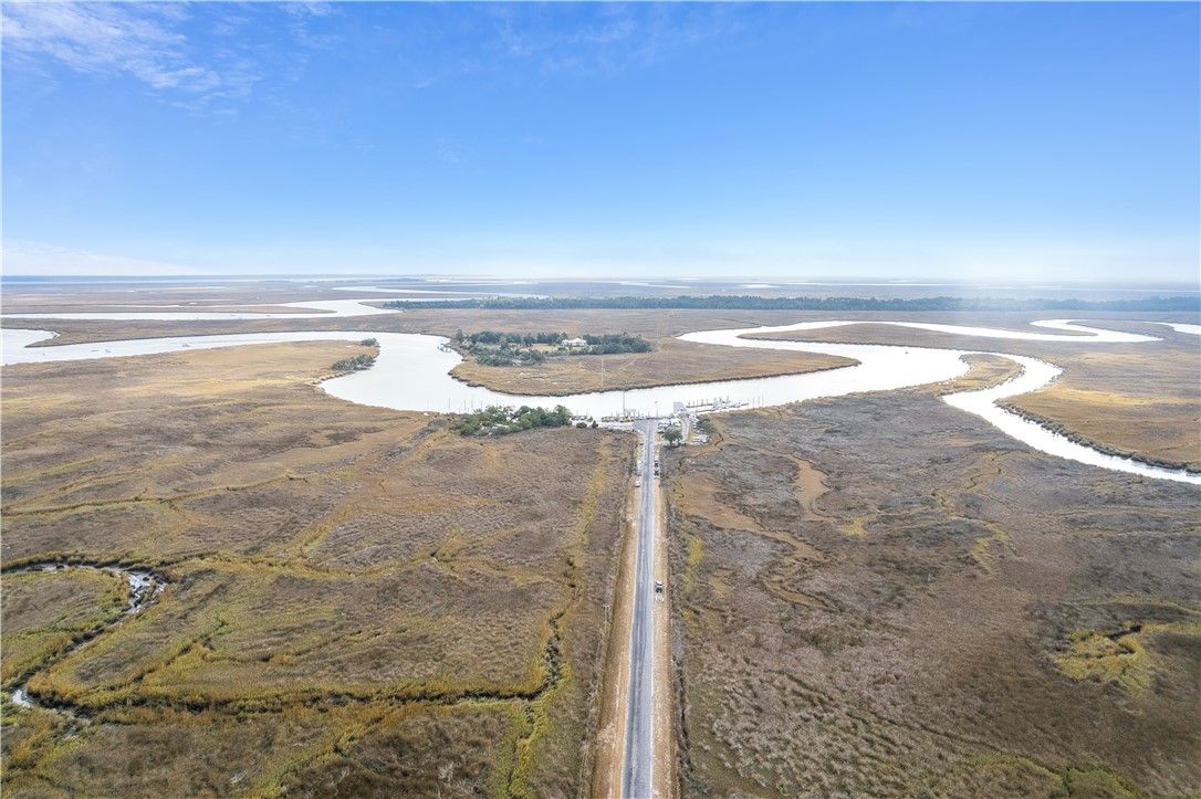 1076 Blue N Hall Road SE