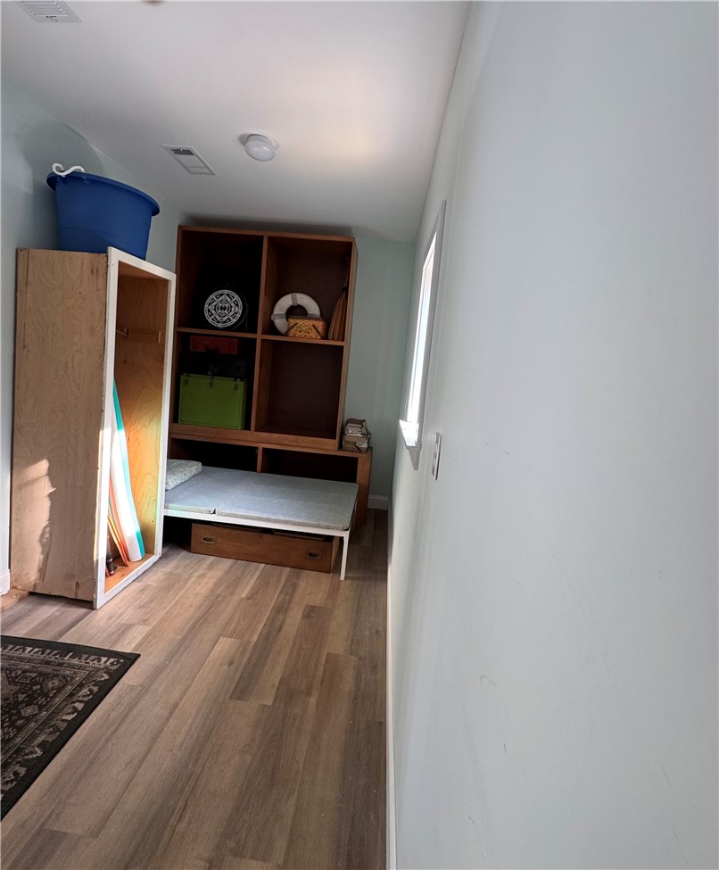 1076 Blue N Hall Road SE