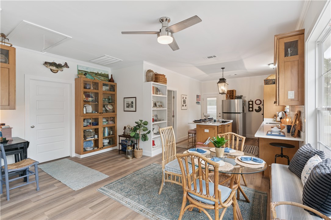 1076 Blue N Hall Road SE