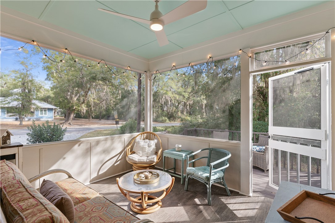 1076 Blue N Hall Road SE