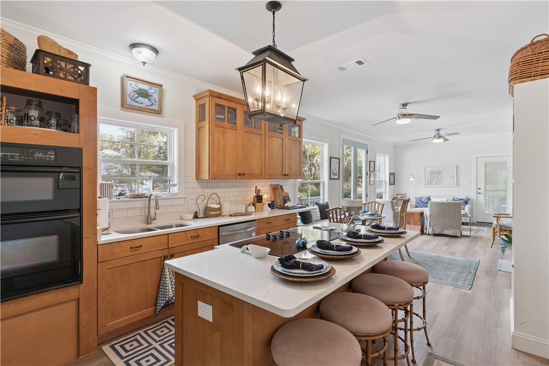 1076 Blue N Hall Road SE