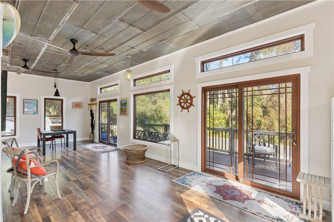 1070 Blue N Hall Road SE