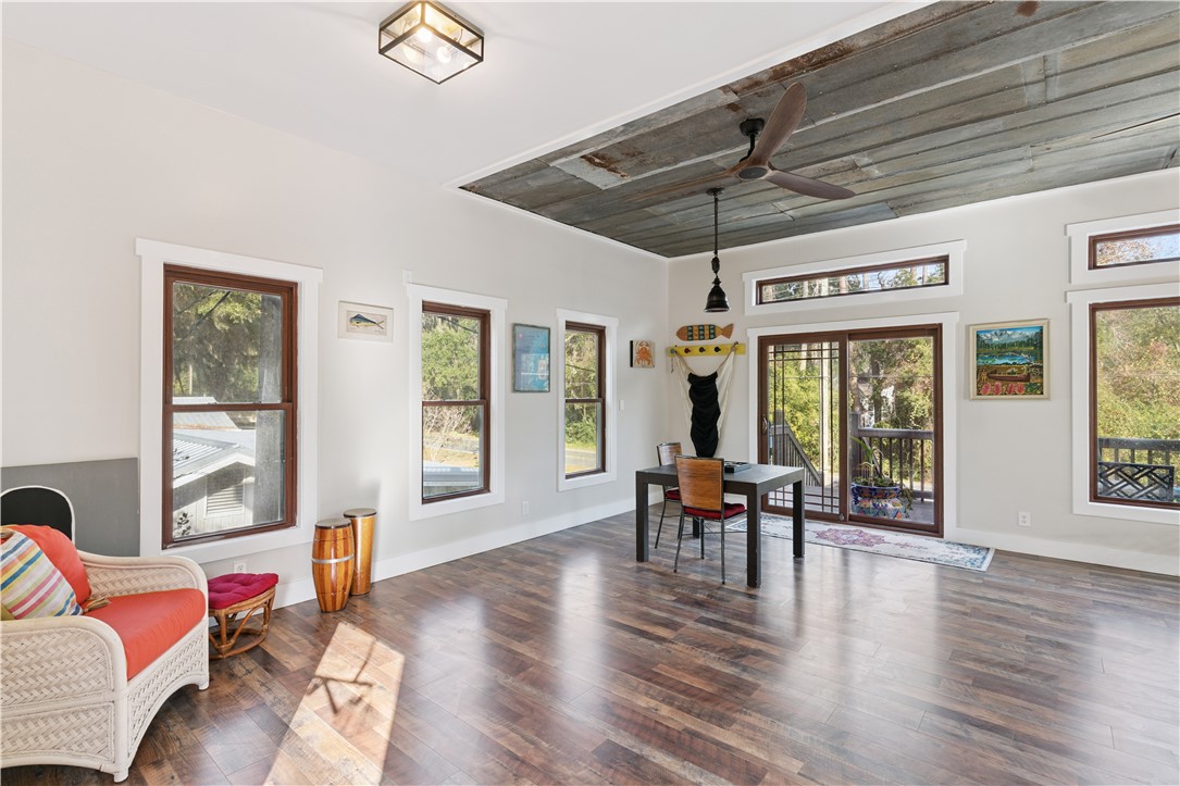 1070 Blue N Hall Road SE